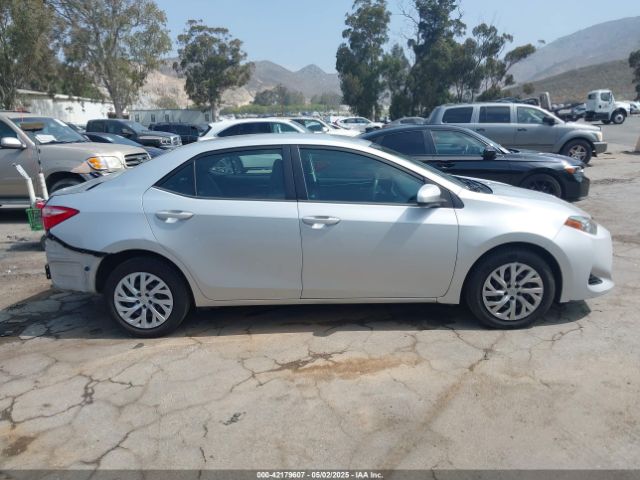 2T1BURHE3HC885121 Toyota COROLLA LE