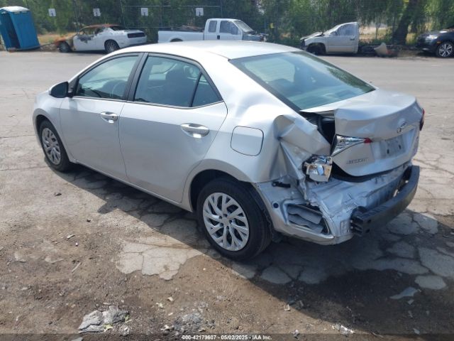 2T1BURHE3HC885121 Toyota COROLLA LE