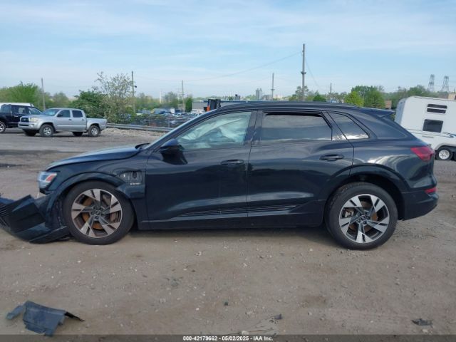 WA1AABGE7NB024560 Audi E-Tron
