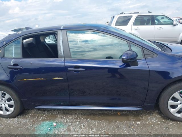 5YFEPMAE3NP371086 Toyota COROLLA LE