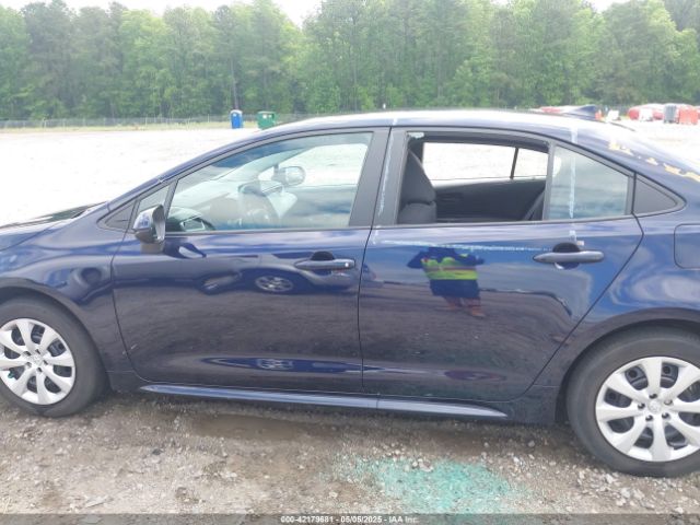 5YFEPMAE3NP371086 Toyota COROLLA LE