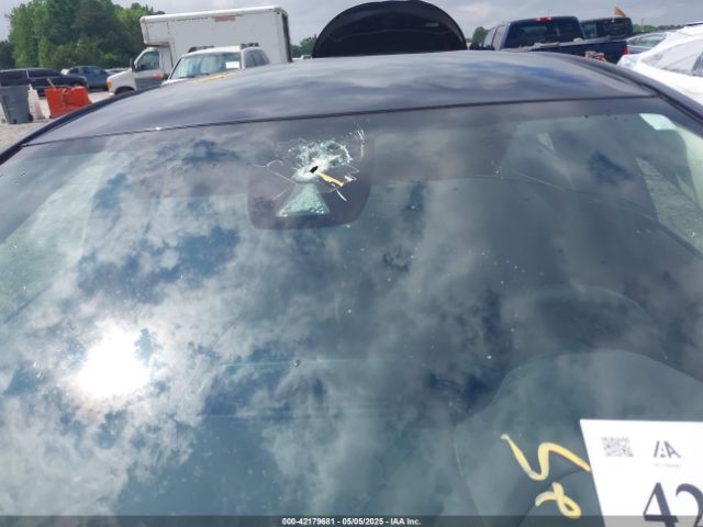 5YFEPMAE3NP371086 Toyota COROLLA LE