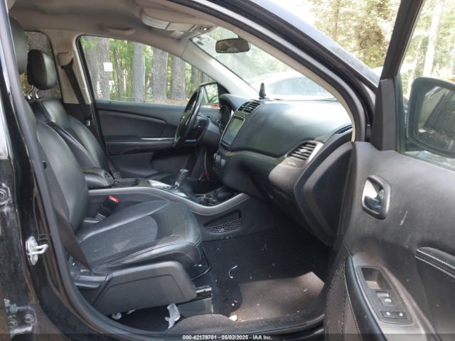 3C4PDDGG7JT499445 Dodge Journey Crossroad Awd