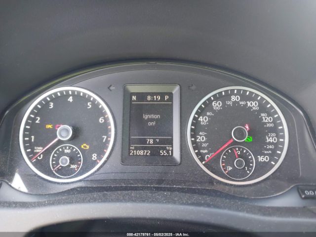 WVGAV3AX6EW099815 Volkswagen Tiguan R-line