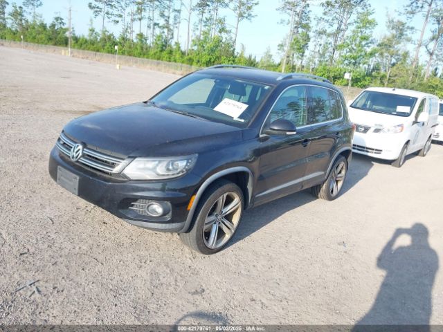 WVGAV3AX6EW099815 Volkswagen Tiguan R-line