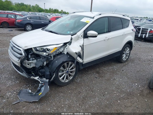 Ford Escape Titanium 2017 1FMCU9JD7HUB35001 Image 2