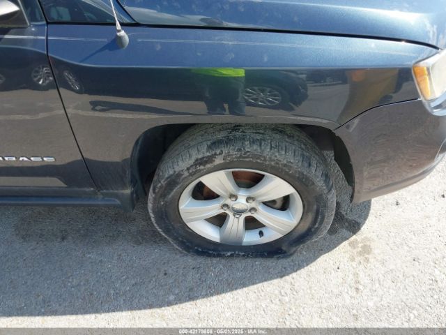1C4NJCEA2ED643388 Jeep Compass Latitude