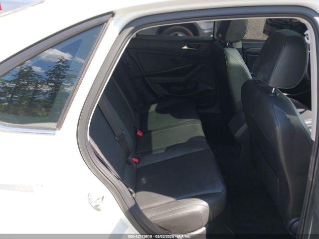 3VWE57BU1KM111170 Volkswagen Jetta 1.4t Sel