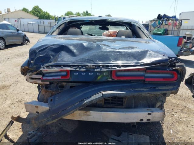 2C3CDZAG0FH888520 Dodge Challenger Sxt