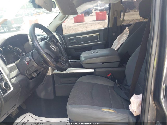 42179839 :رقم المزاد ، 1C6RR6GT5HS601783 vin ، 2017 Ram 1500 Big Horn  4x2 6'4 Box مزاد بيع