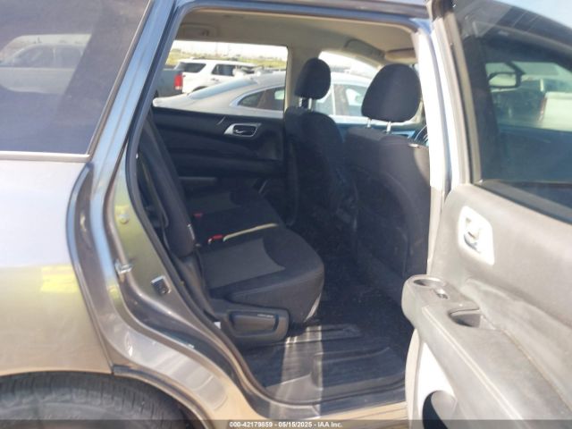 5N1DR2MM0KC595624 Nissan Pathfinder Sv
