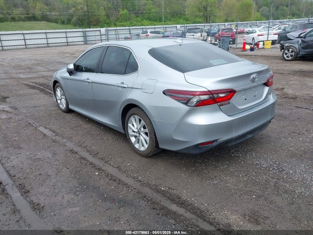 4T1C11AK8PU105111 Toyota CAMRY LE