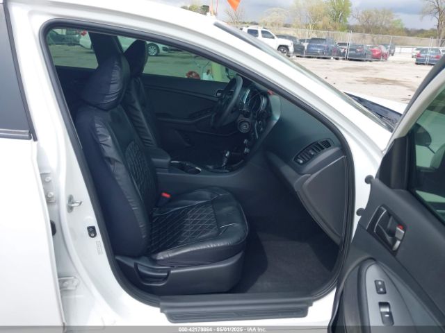 KNAGM4A75F5640302 KIA Optima Lx