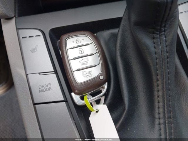 KMHD84LFXKU762860 Hyundai Elantra Value Edition