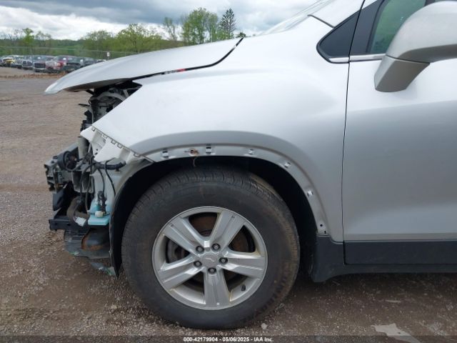 3GNCJLSB4KL256651 Chevrolet Trax Lt