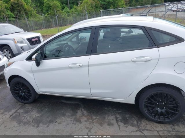 3FADP4BJ2KM143337 Ford FIESTA SE