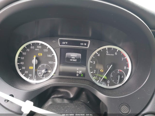 SJKCH5CP8JA046812 Infiniti Qx30 Premium