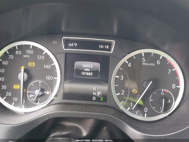 SJKCH5CP8JA046812 Infiniti Qx30 Premium