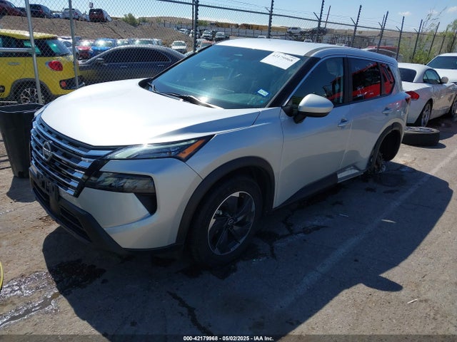 5N1BT3BA1RC696625 Nissan Rogue Sv Fwd