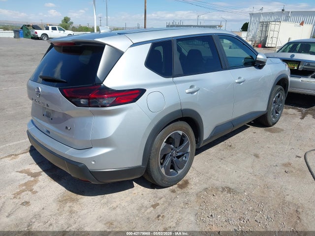 5N1BT3BA1RC696625 Nissan Rogue Sv Fwd