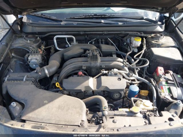 4S4BSACC5J3226836 Subaru Outback 2.5i Premium