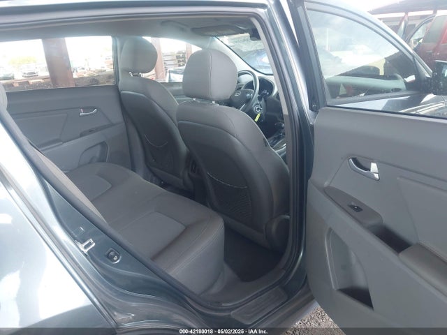 KNDPB3ACXE7588801 KIA Sportage Lx