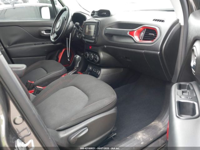 ZACCJBCT0GPD72437 Jeep Renegade Trailhawk