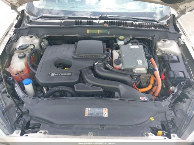 3FA6P0LU0KR155046 Ford Fusion Hybrid Se