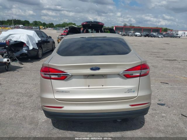 3FA6P0LU0KR155046 Ford Fusion Hybrid Se