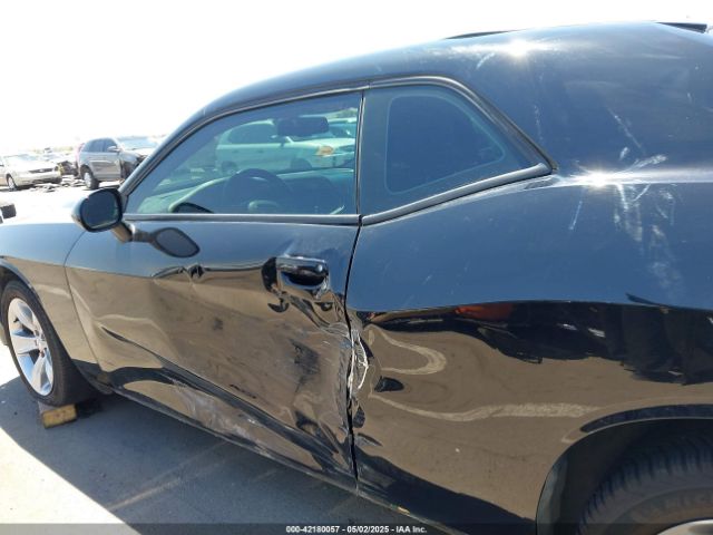 2C3CDZAG1KH587281 Dodge Challenger Sxt
