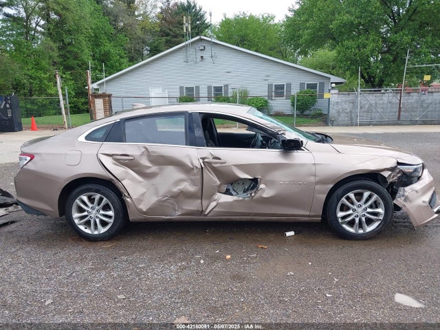 1G1ZD5STXJF254337 Chevrolet MALIBU LT