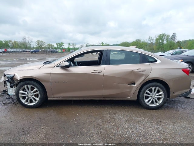 1G1ZD5STXJF254337 Chevrolet MALIBU LT