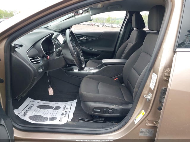 1G1ZD5STXJF254337 Chevrolet MALIBU LT