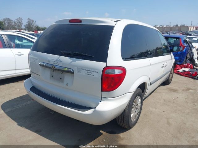2007 CHRYSLER TOWN & COUNTRY 1A4GJ45R97B126697 Photo 3