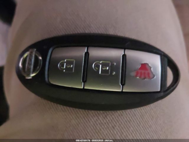 3N1CP5CU8JL530972 Nissan KICKS S