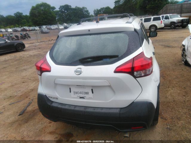 3N1CP5CU8JL530972 Nissan KICKS S