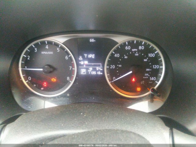 3N1CP5CU8JL530972 Nissan KICKS S