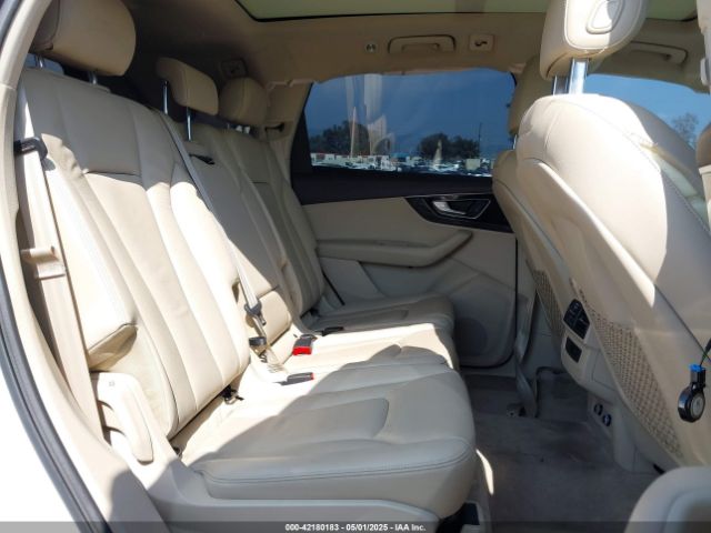 2019 AUDI Q7 WA1AAAF74KD004991 Photo 7