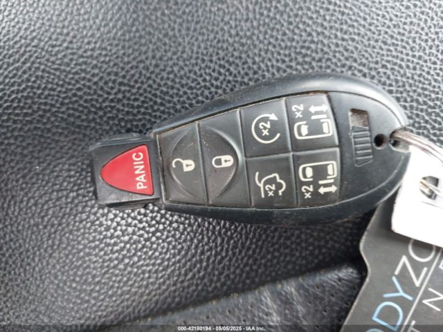 2014 CHRYSLER TOWN & COUNTRY 2C4RC1CG2ER107917 Photo 10