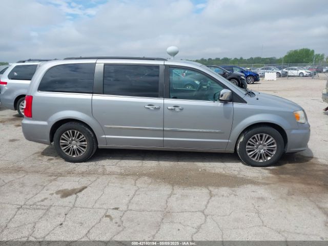 2C4RC1CG2ER107917 Chrysler Town & Country Touring-l