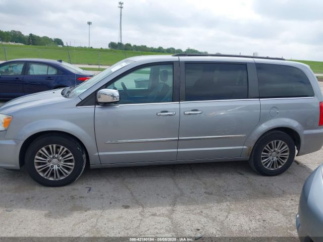 2C4RC1CG2ER107917 Chrysler Town & Country Touring-l