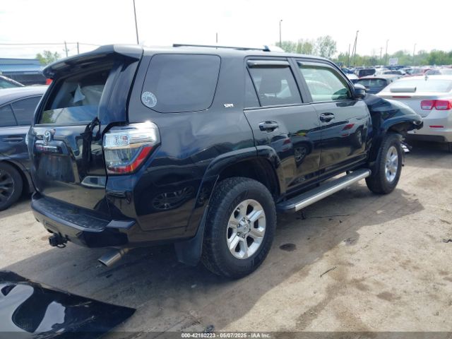 2016 TOYOTA 4RUNNER JTEBU5JR5G5372613 Photo 3