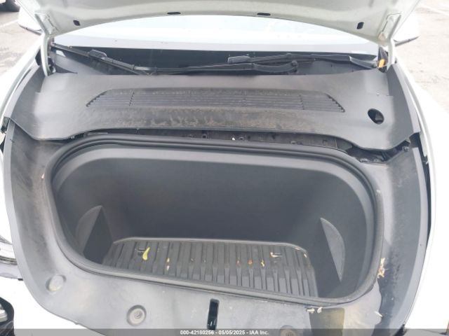 2021 TESLA MODEL Y 5YJYGDEF1MF251359 Photo 9