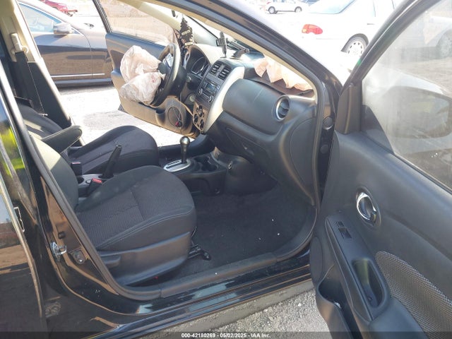 3N1CN7AP5HL827013 Nissan Versa 1.6 Sv