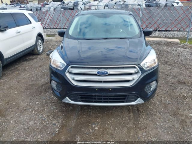 1FMCU9GD5KUB25307 Ford ESCAPE SE