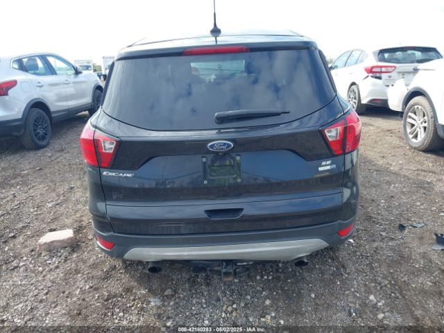 1FMCU9GD5KUB25307 Ford ESCAPE SE