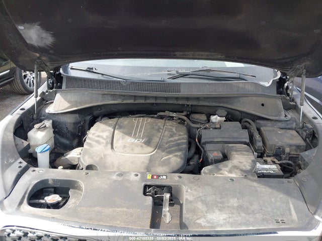 5XYPG4A57GG072247 KIA Sorento 3.3l Lx