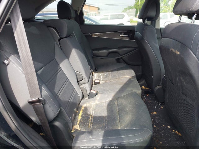 5XYPG4A57GG072247 KIA Sorento 3.3l Lx