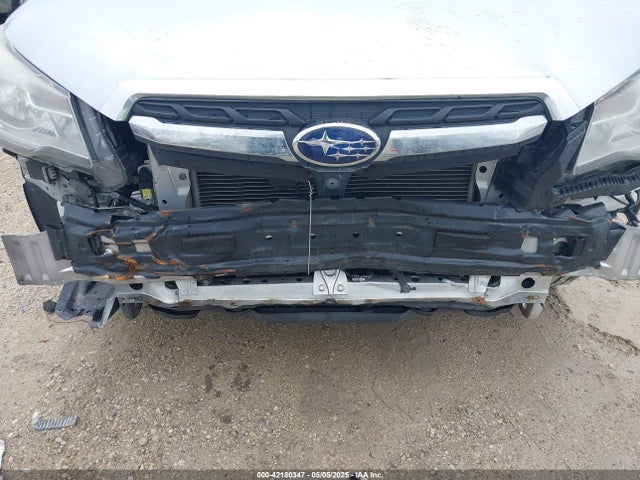 JF2SJAEC9JH617089 Subaru Forester 2.5i Premium