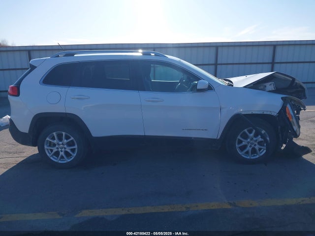 1C4PJLCB9FW699967 Jeep 2015